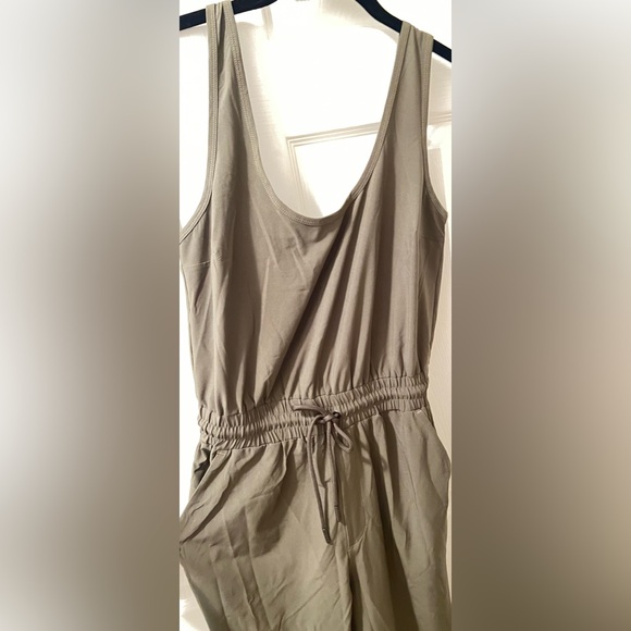 Abercrombie Traveler Jumpsuit Olive Green Sz S - Picture 7 of 7